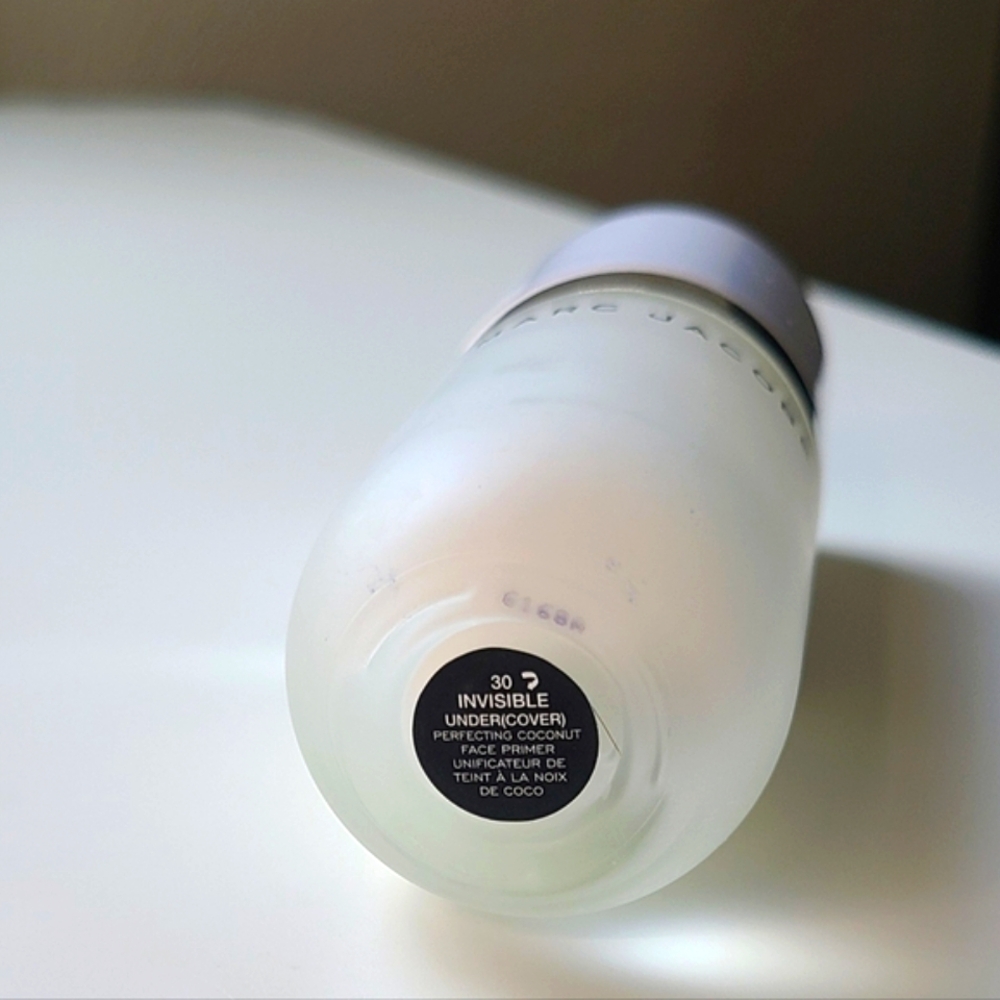 Marc Jacobs Invisible Undercover Primer - Picture 3 of 3